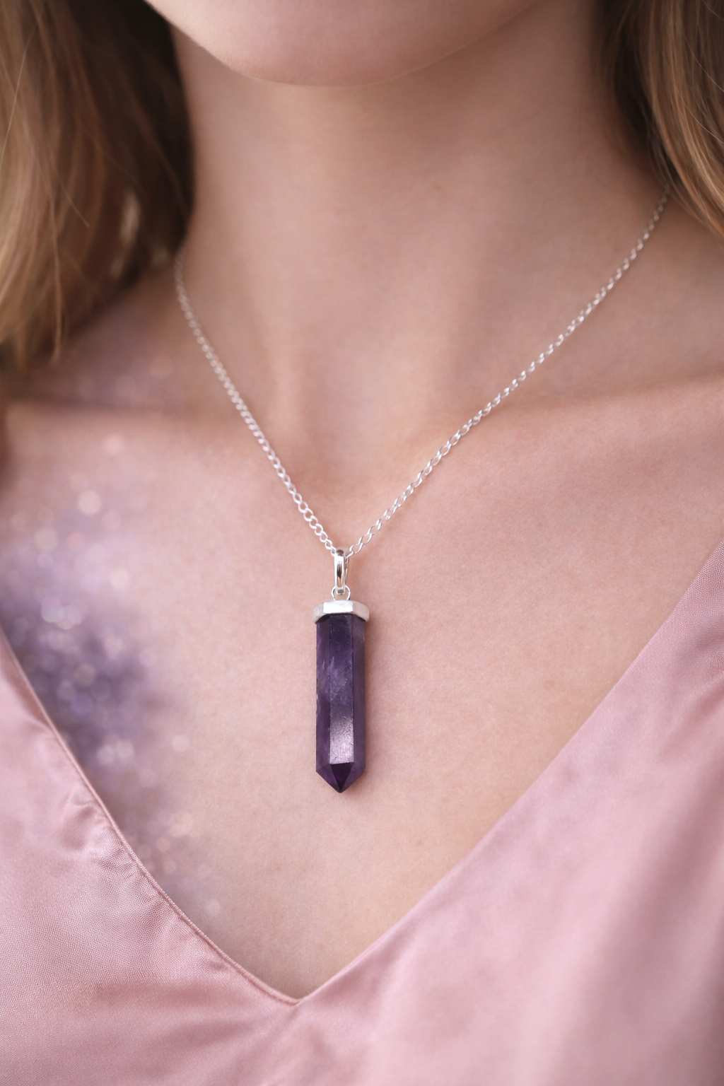 Detailaufnahme Amethyst Anhänger Naturstein