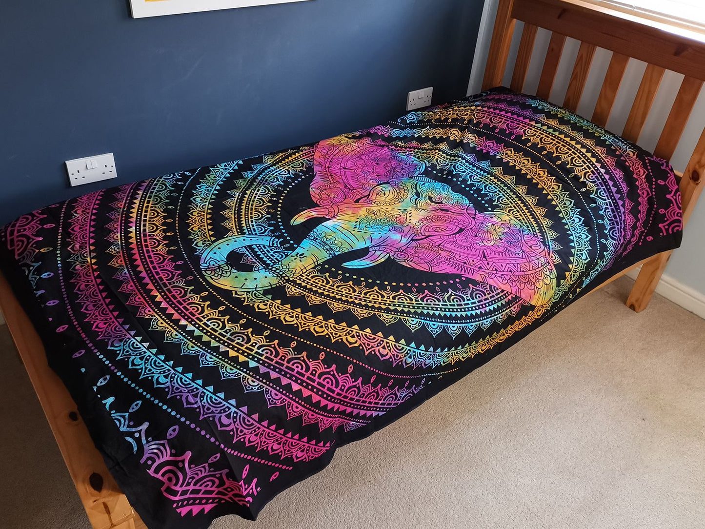 Baumwoll Tagesdecke & Wandbehang „Elefantenkopf“ – handgefertigt aus Indien (130 × 200 cm)