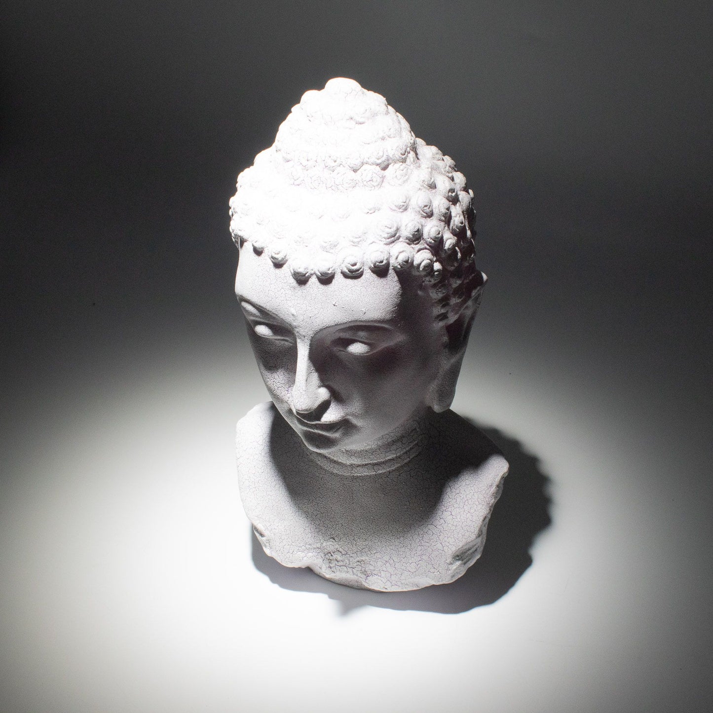 Buddha Kopf Lampe Lavender Crackle – sanftes Licht für entspannte Abende