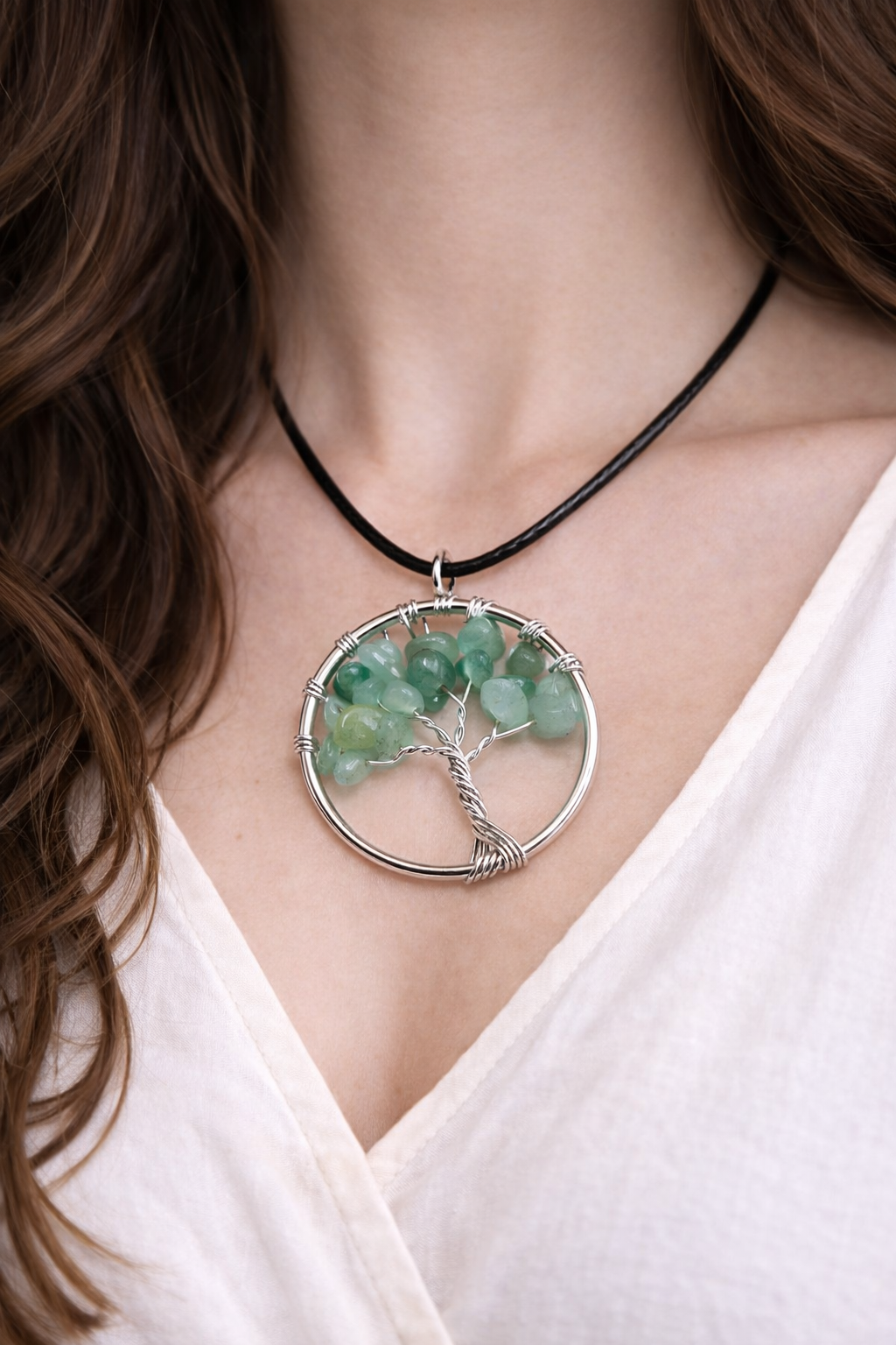 Detailaufnahme Baum des Lebens Anhänger Jade